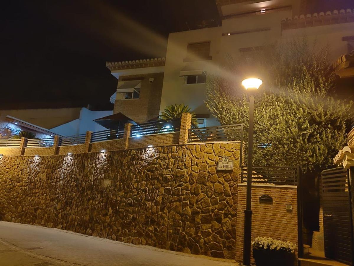 Apartamentos Turisticos Tronca Luxury Granada Exterior photo